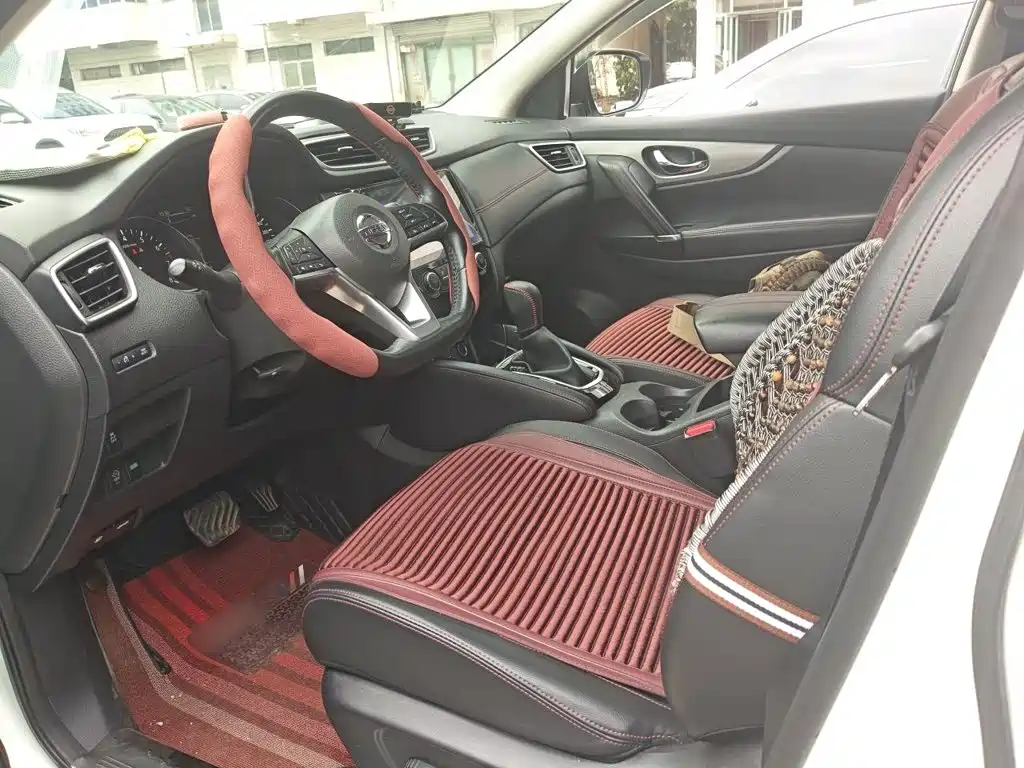 Nissan Qashqai — миниатюра 8