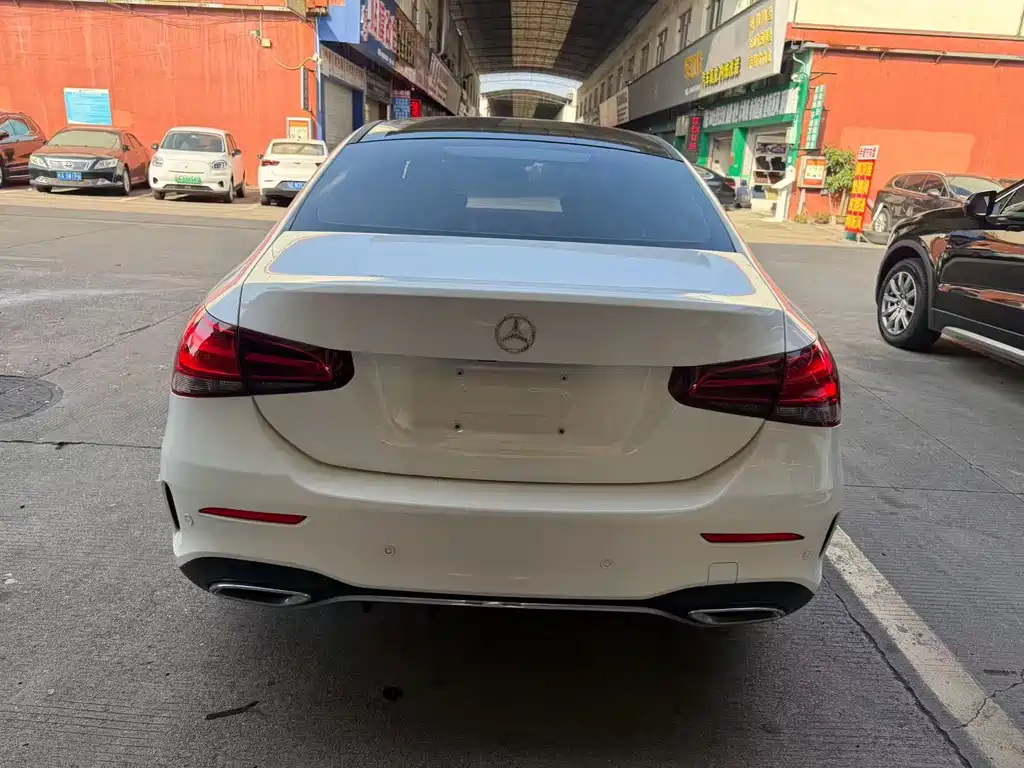 Mercedes-Benz A-Class 2022 — фото 17