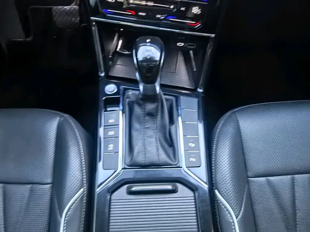 Volkswagen Passat — миниатюра 10