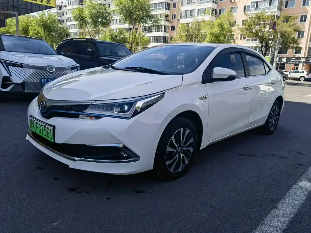 Toyota Corolla Hybrid — миниатюра 3