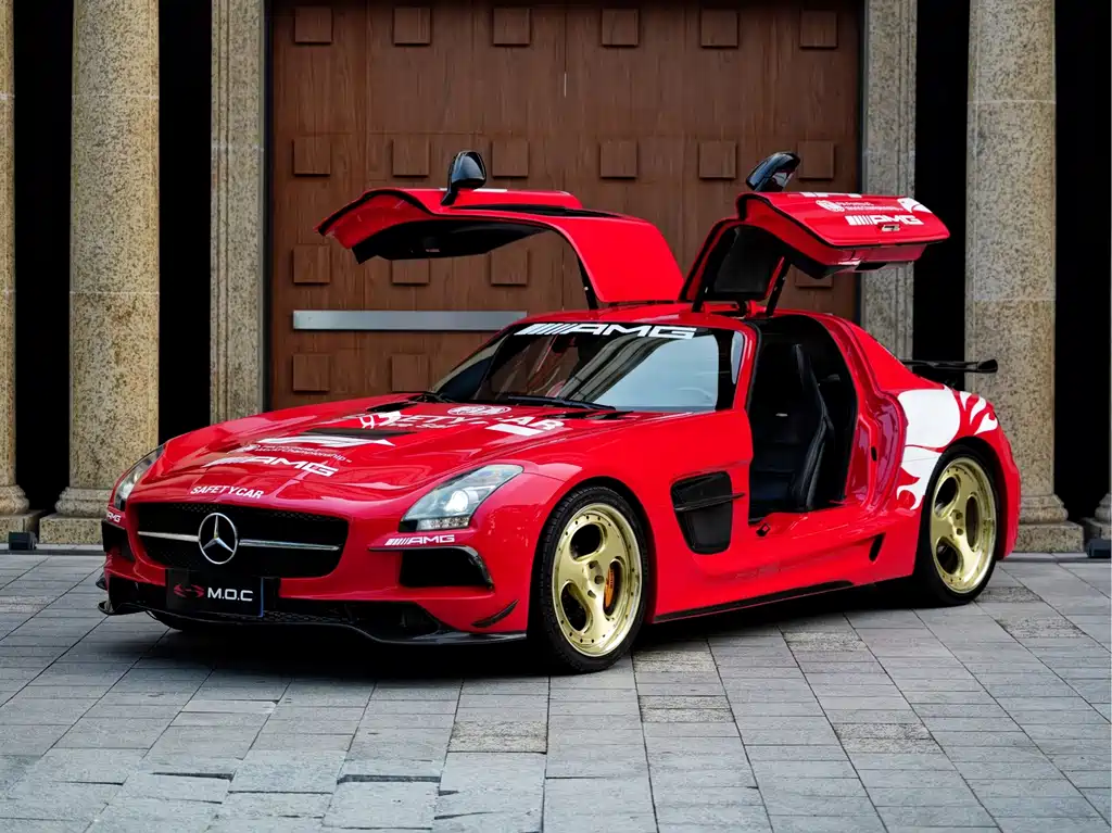 Mercedes-Benz SLS AMG
