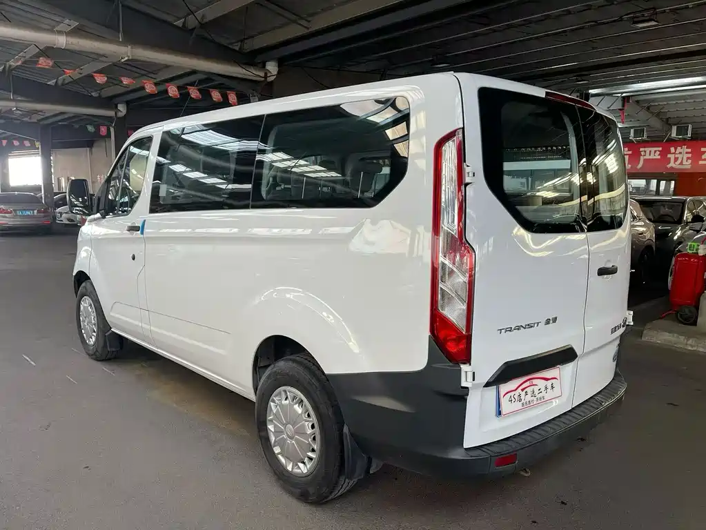 Ford Transit — миниатюра 7