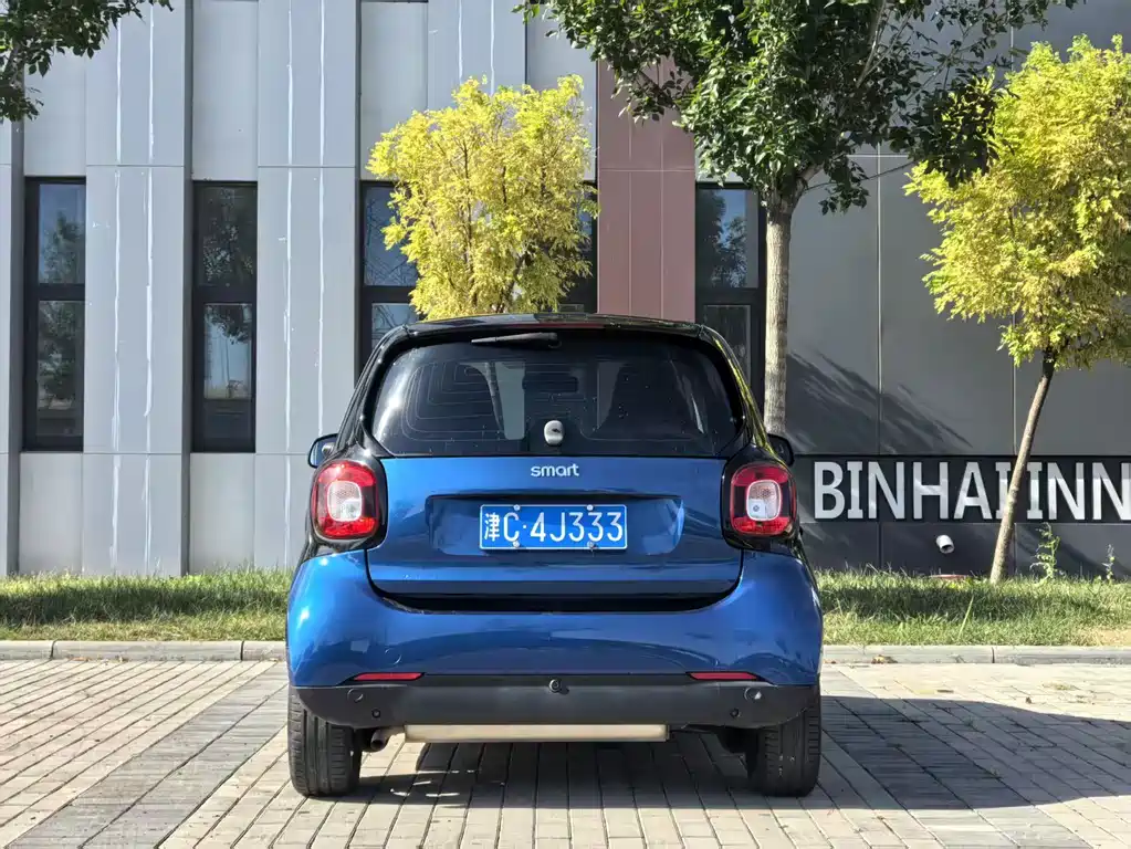 smart Smart Fortwo — миниатюра 7