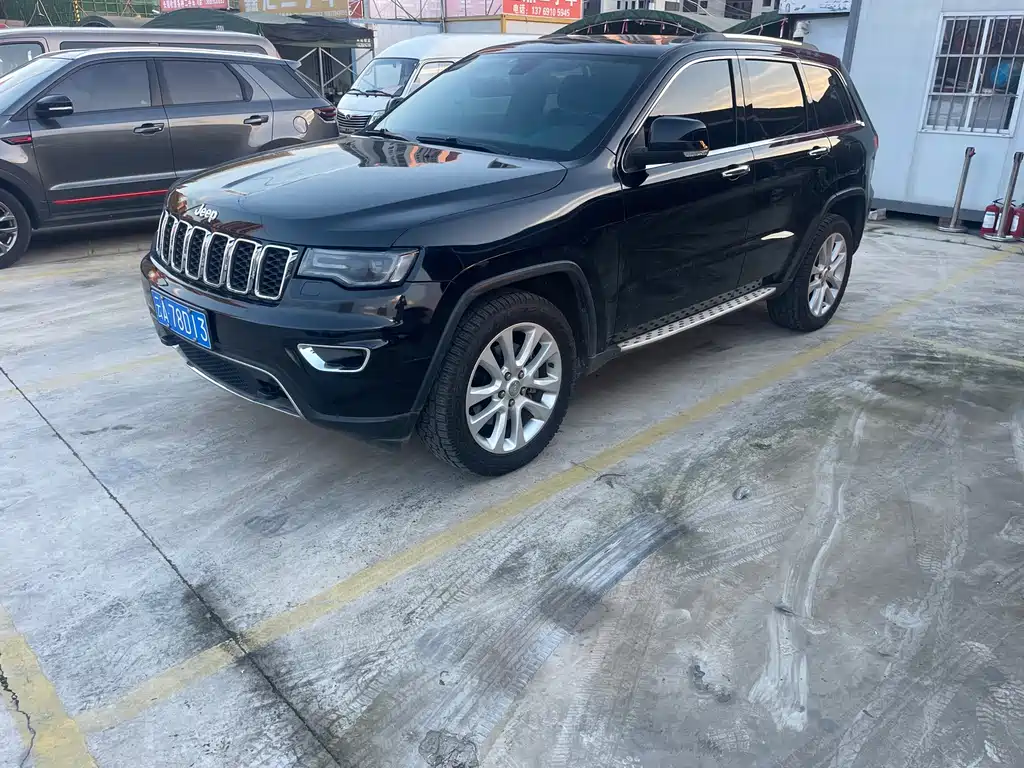 Jeep Grand Cherokee (Import) — миниатюра 9