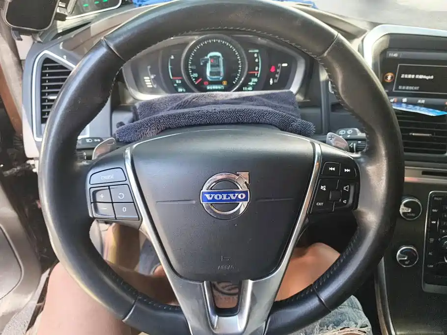 Volvo XC60 (Import) — миниатюра 15