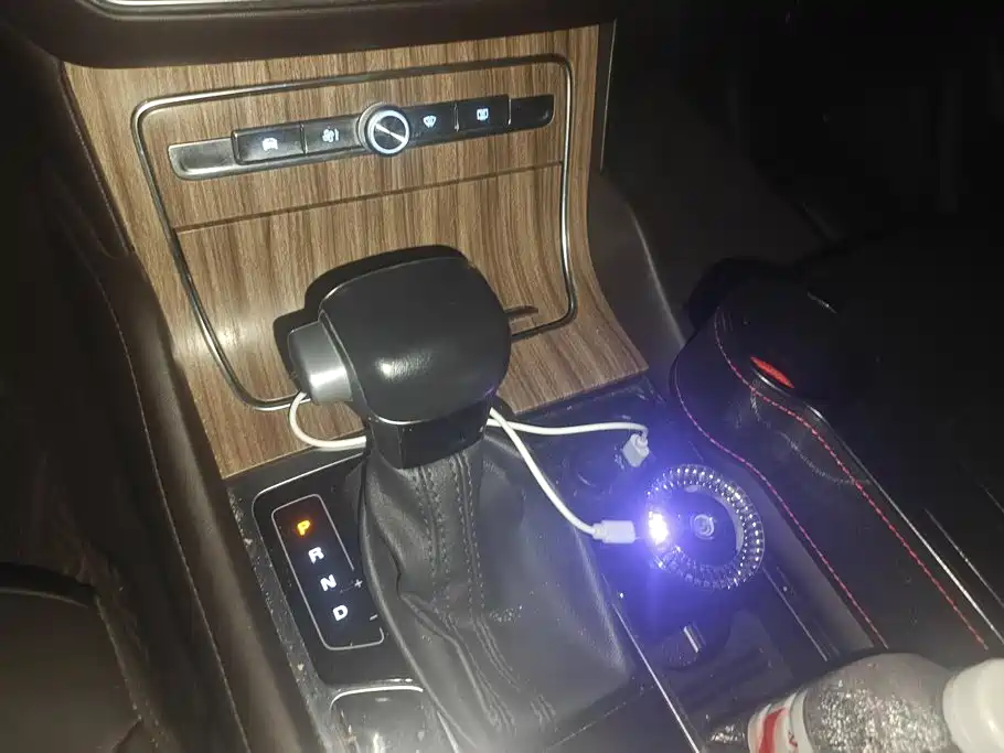 Roewe RX8 — миниатюра 16