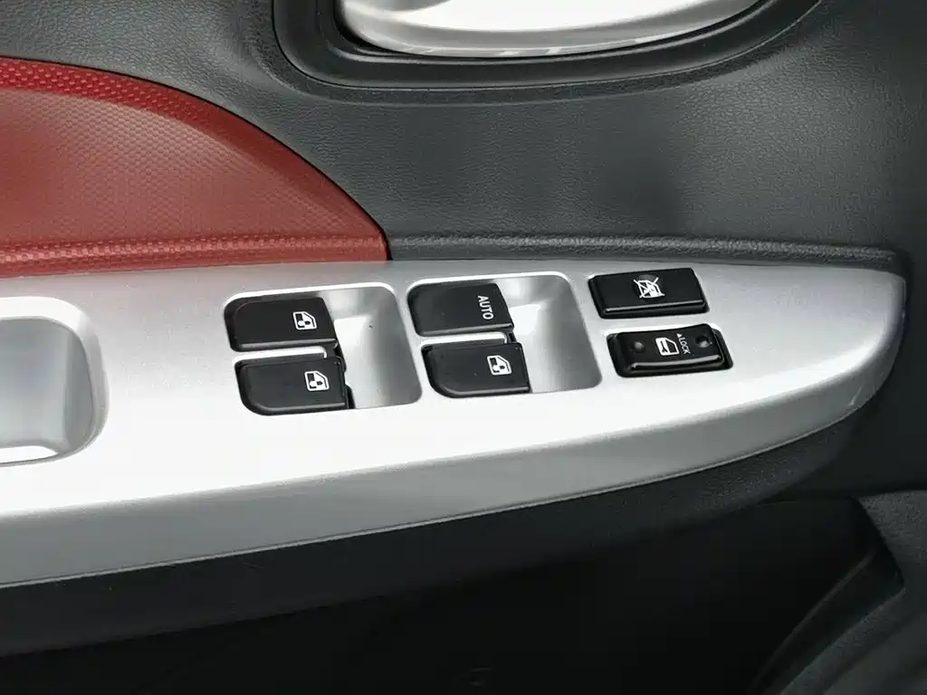 Changan EV — миниатюра 9