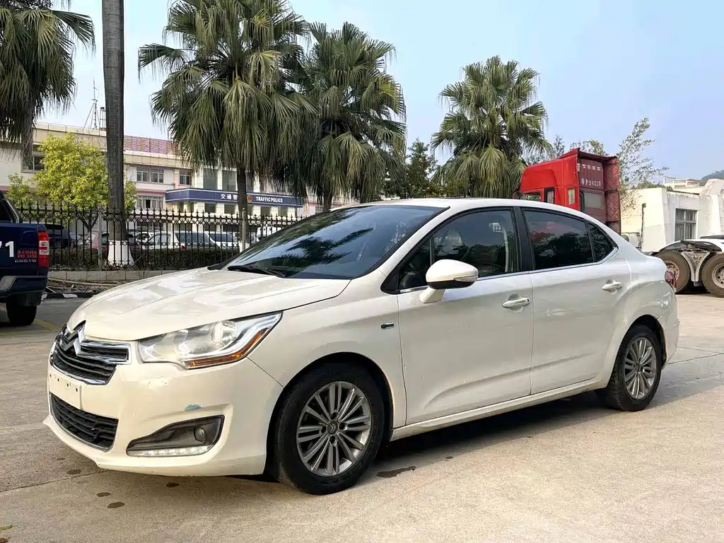 Citroen C4L 2015