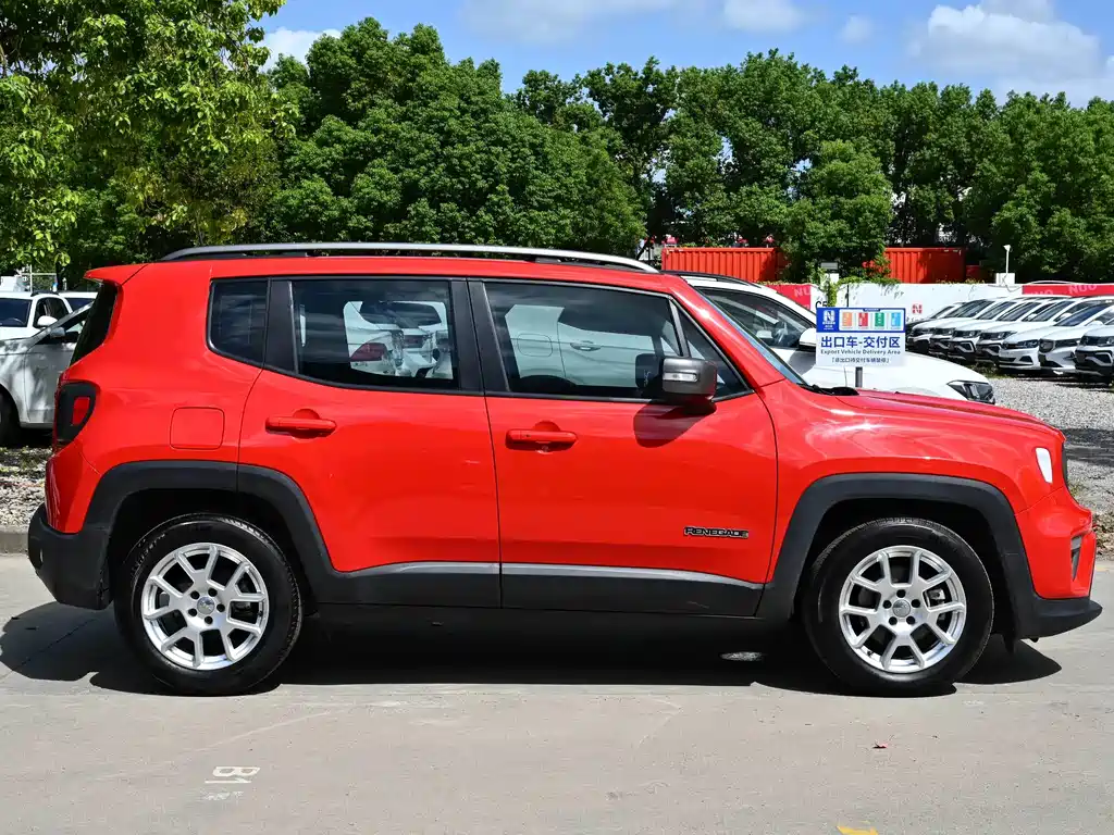 Jeep Renegade — миниатюра 7