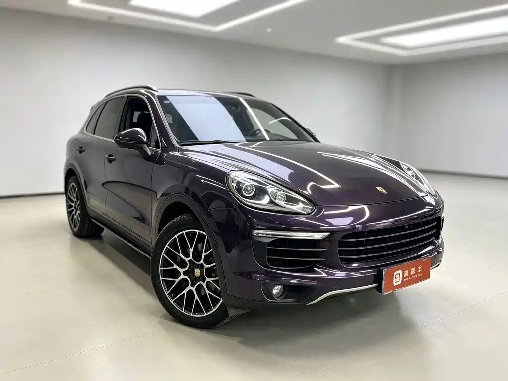 Porsche Cayenne — миниатюра 12