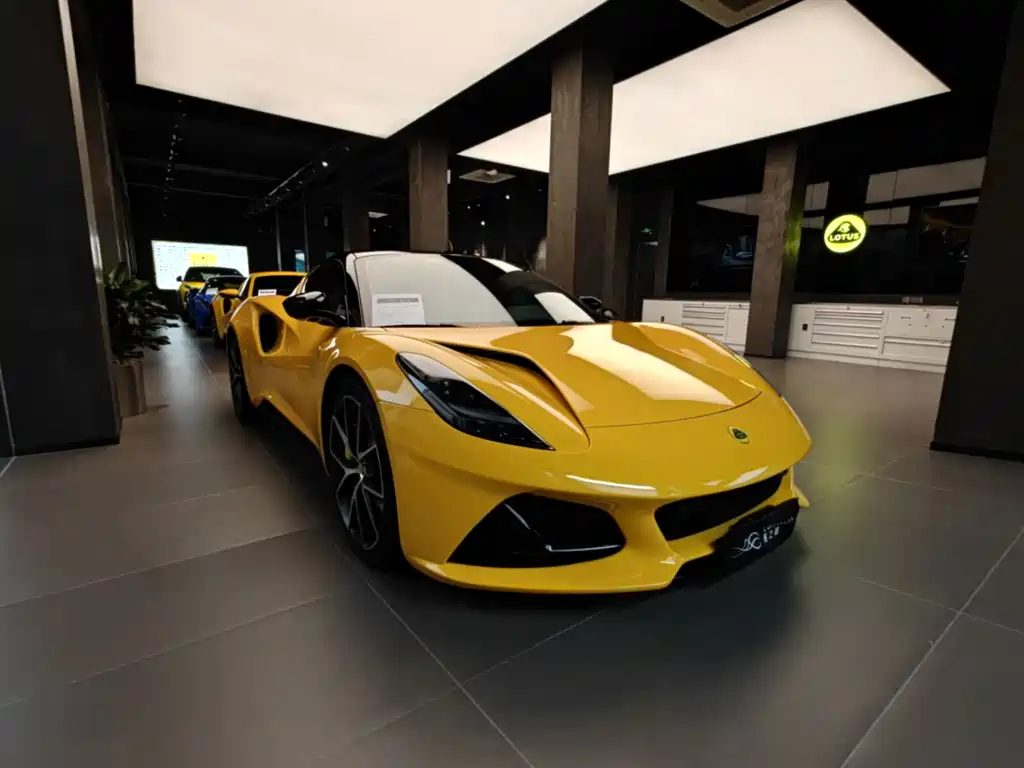 Lotus Emira 3.5T V6 Manual First Edition, фото 2