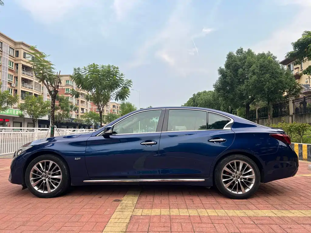 Infiniti Q50L — миниатюра 7