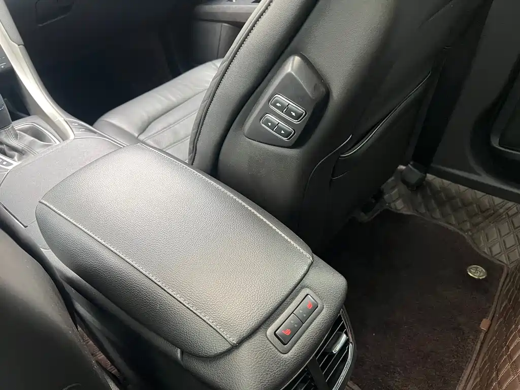 Ford Mondeo — миниатюра 15