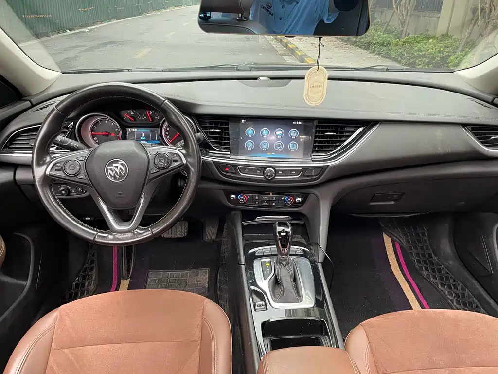 Buick Regal — миниатюра 18