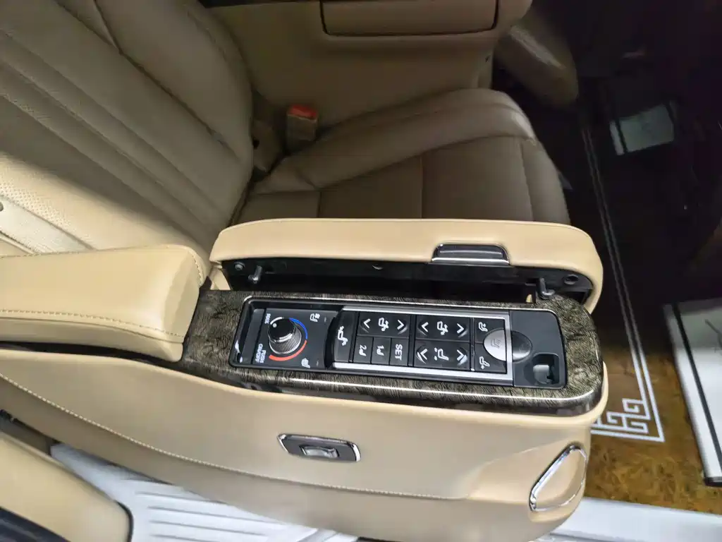 Buick GL8 — миниатюра 11