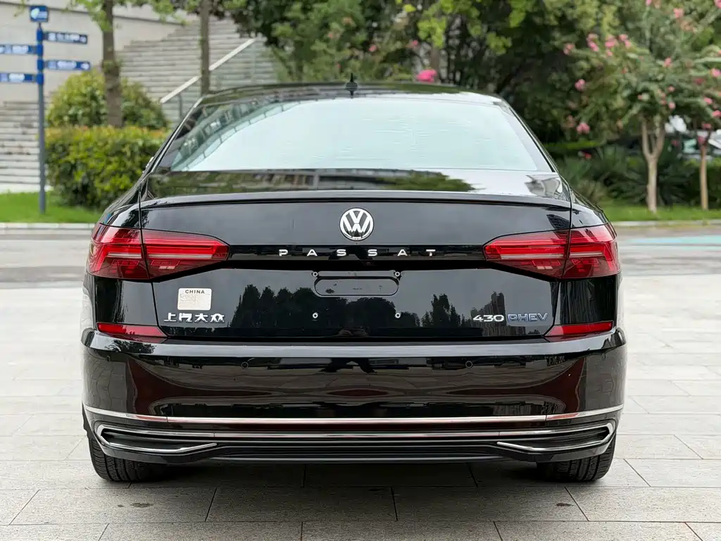 Volkswagen Passat PHEV — миниатюра 4
