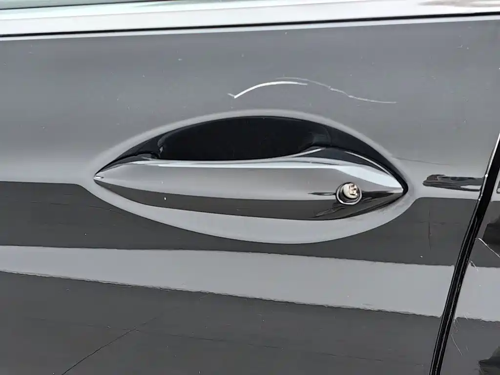 BMW 5 Series GT — миниатюра 18