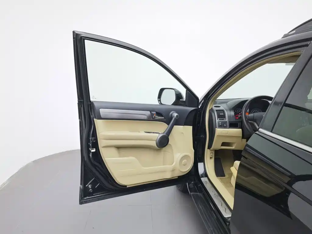 Honda CR-V — миниатюра 8