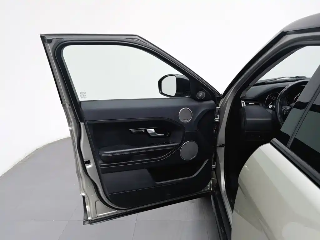 Land Rover Evoque (Import) — миниатюра 8