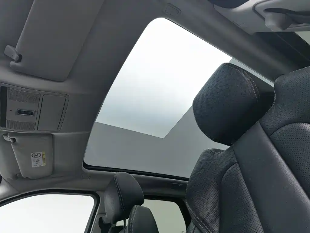 Land Rover Evoque (Import) — миниатюра 14