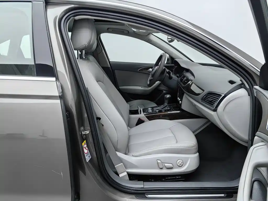 Audi A6L — миниатюра 23
