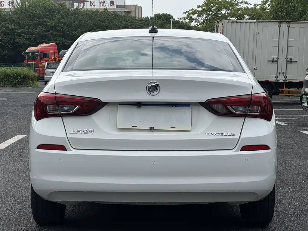 Buick Excelle — миниатюра 6