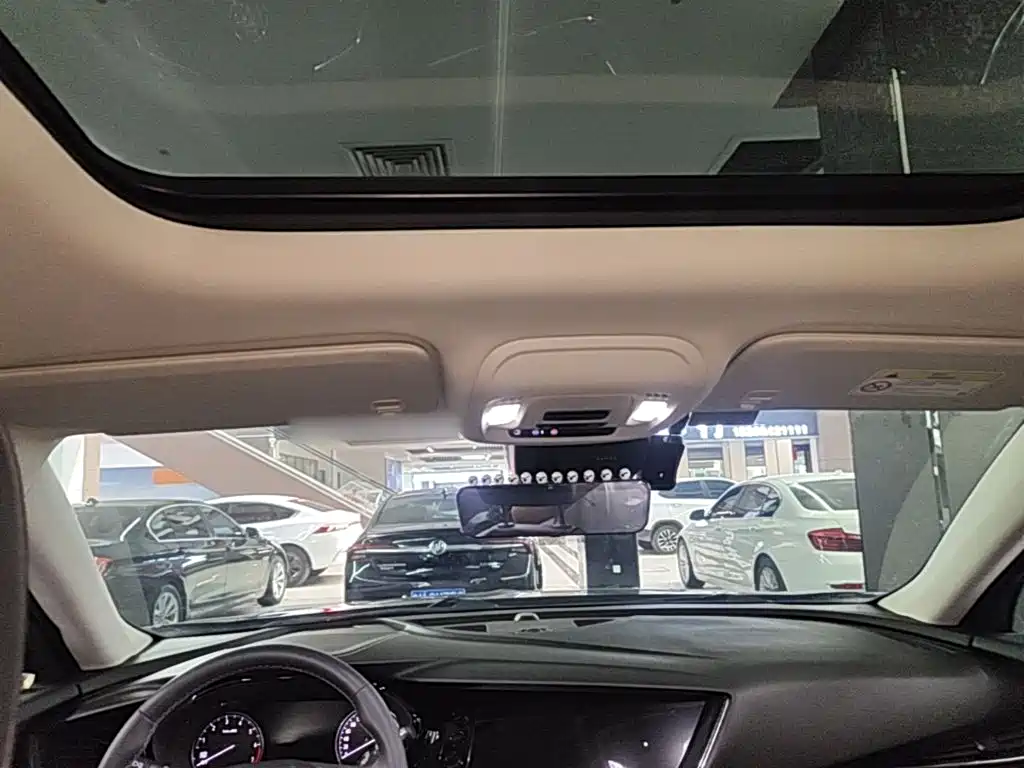 Buick Envision Plus — миниатюра 18
