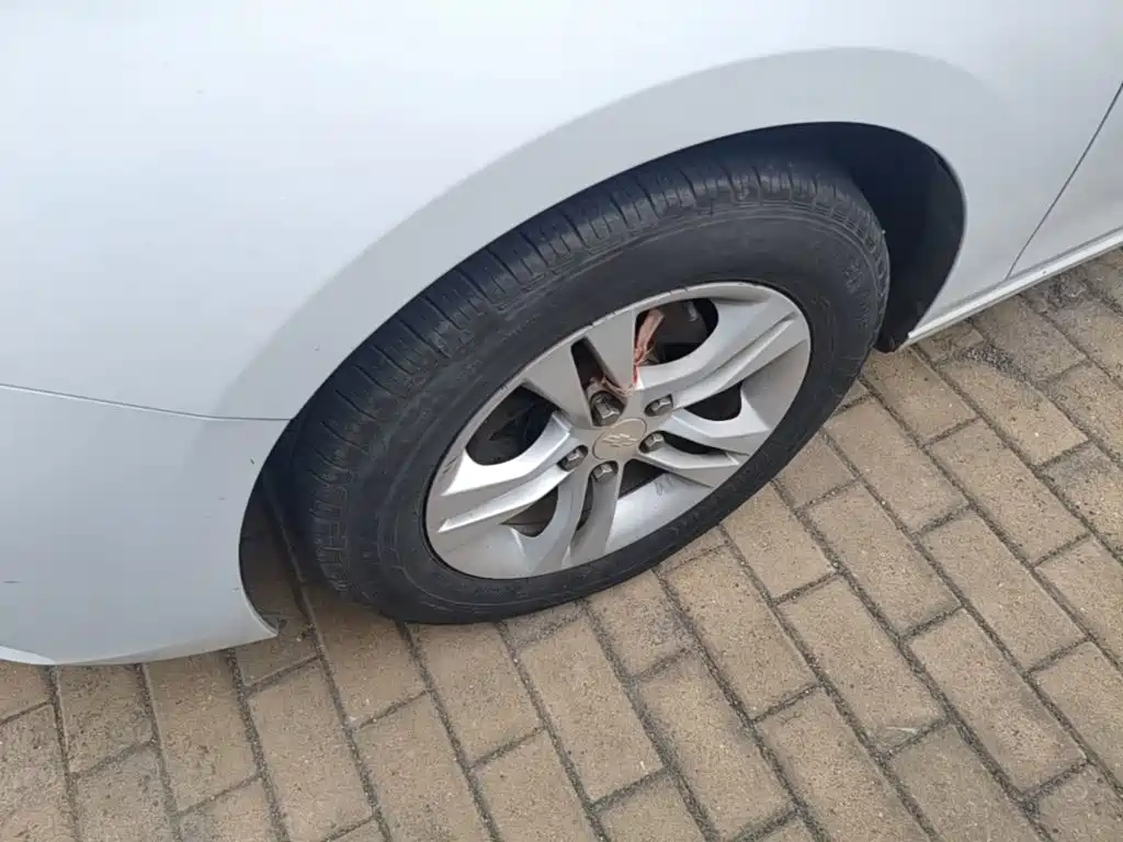 Chevrolet Cavalier — миниатюра 23