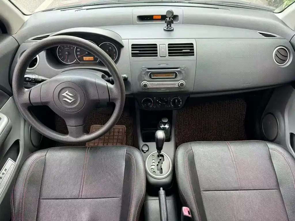 Suzuki Swift — миниатюра 6