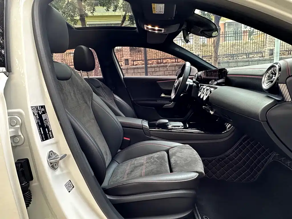 MERCEDES-BENZ A CLASS