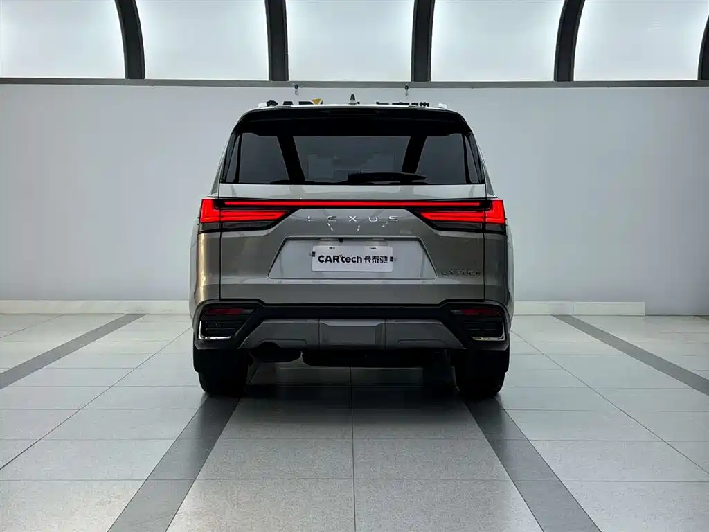 Lexus LX 2025 700h