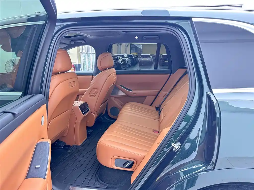 AITO ASK THE WORLD M7