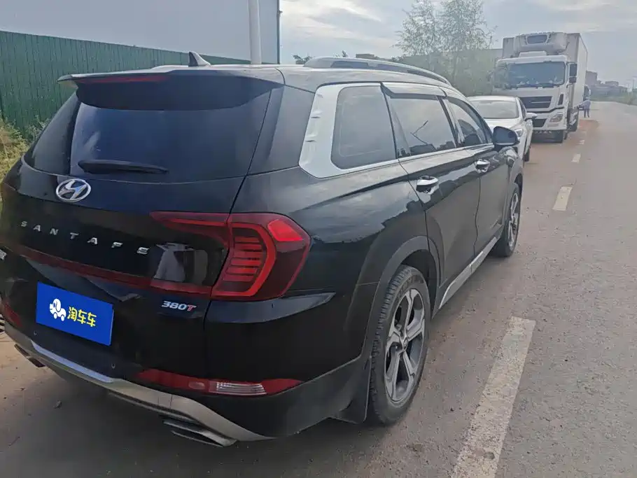 Hyundai Santa Fe — миниатюра 3
