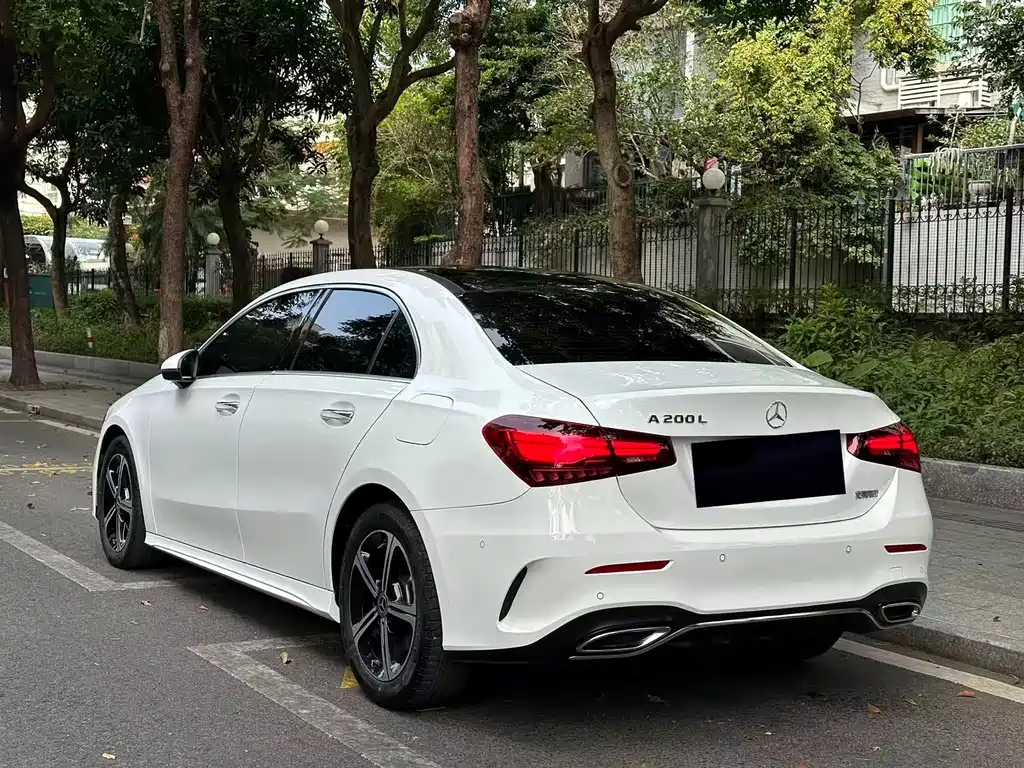 MERCEDES-BENZ A CLASS