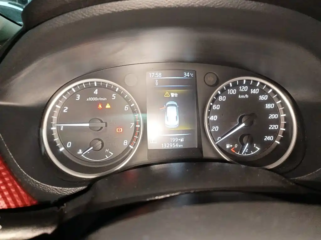 Nissan Bluebird — миниатюра 12