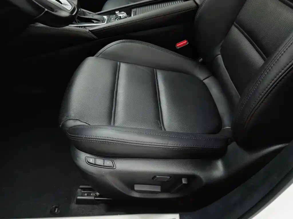 Mazda Atenza — миниатюра 20