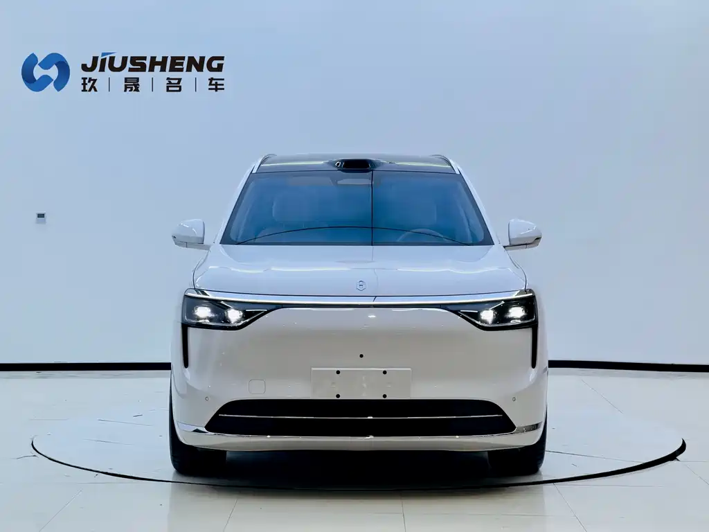 AITO ASK THE WORLD M8