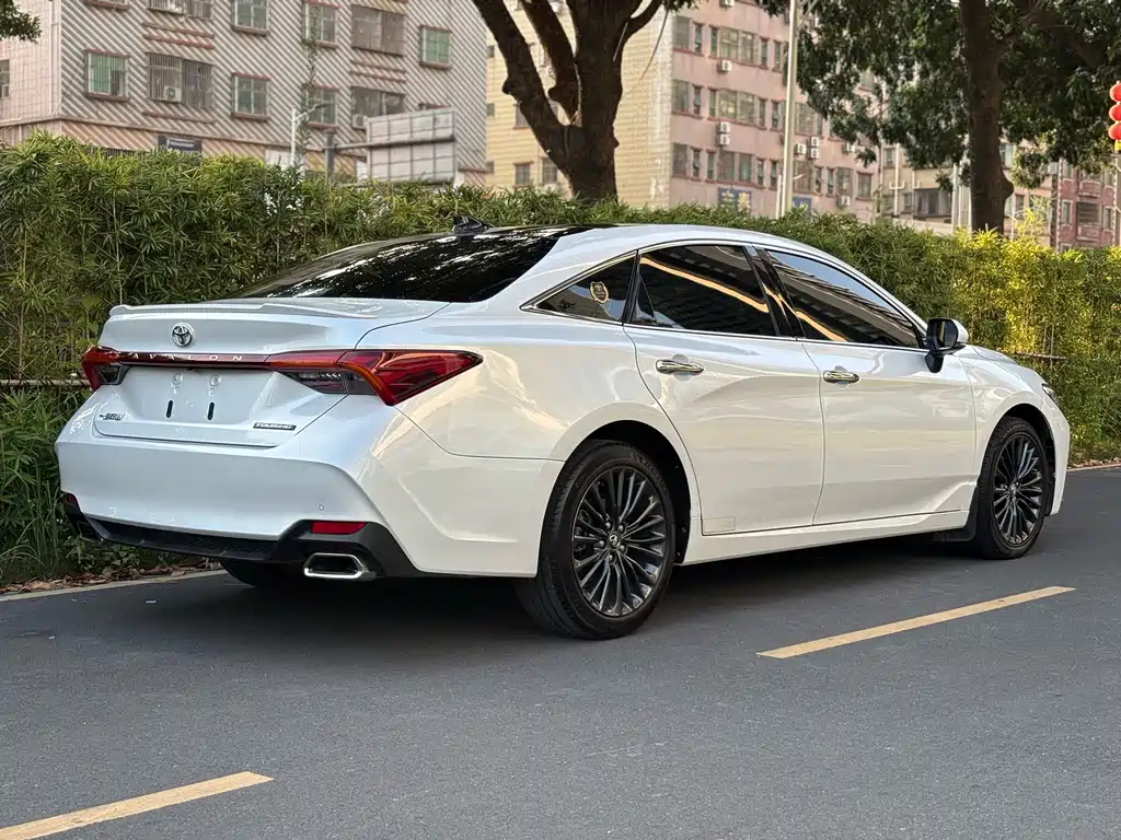 Toyota Avalon — миниатюра 27