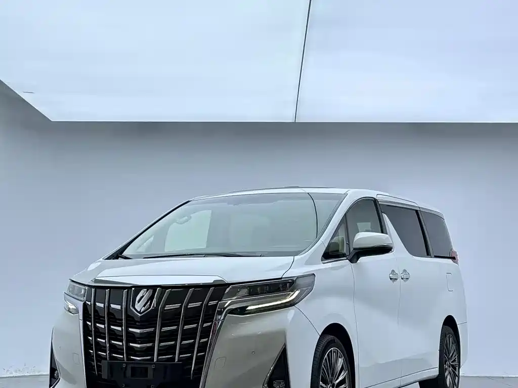 Купить Toyota Alphard
