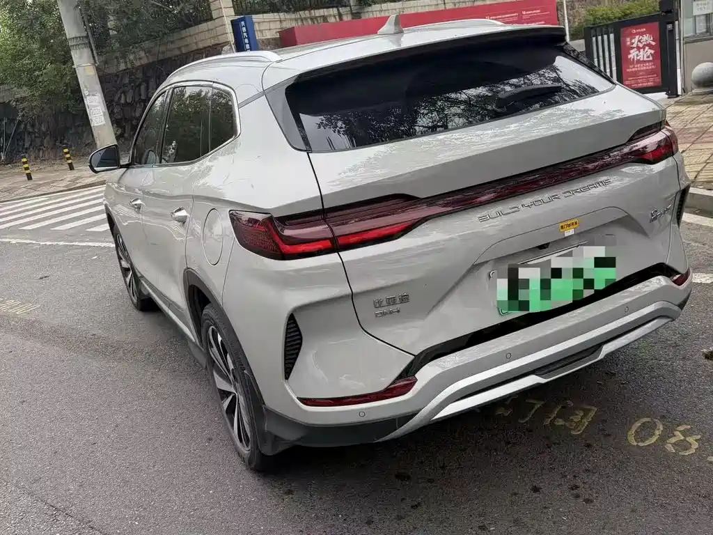 BYD Song Plus DM-i 2024 — фото 4