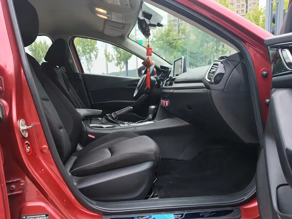 Mazda 3 Axela — миниатюра 17