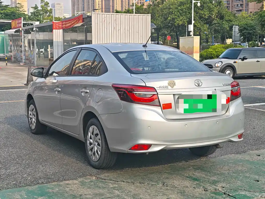 Toyota Vios — миниатюра 6