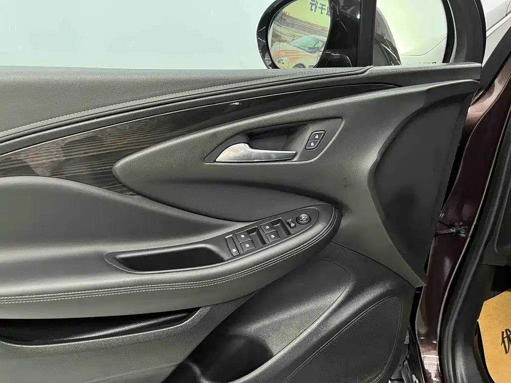 Buick Envision Plus — миниатюра 6