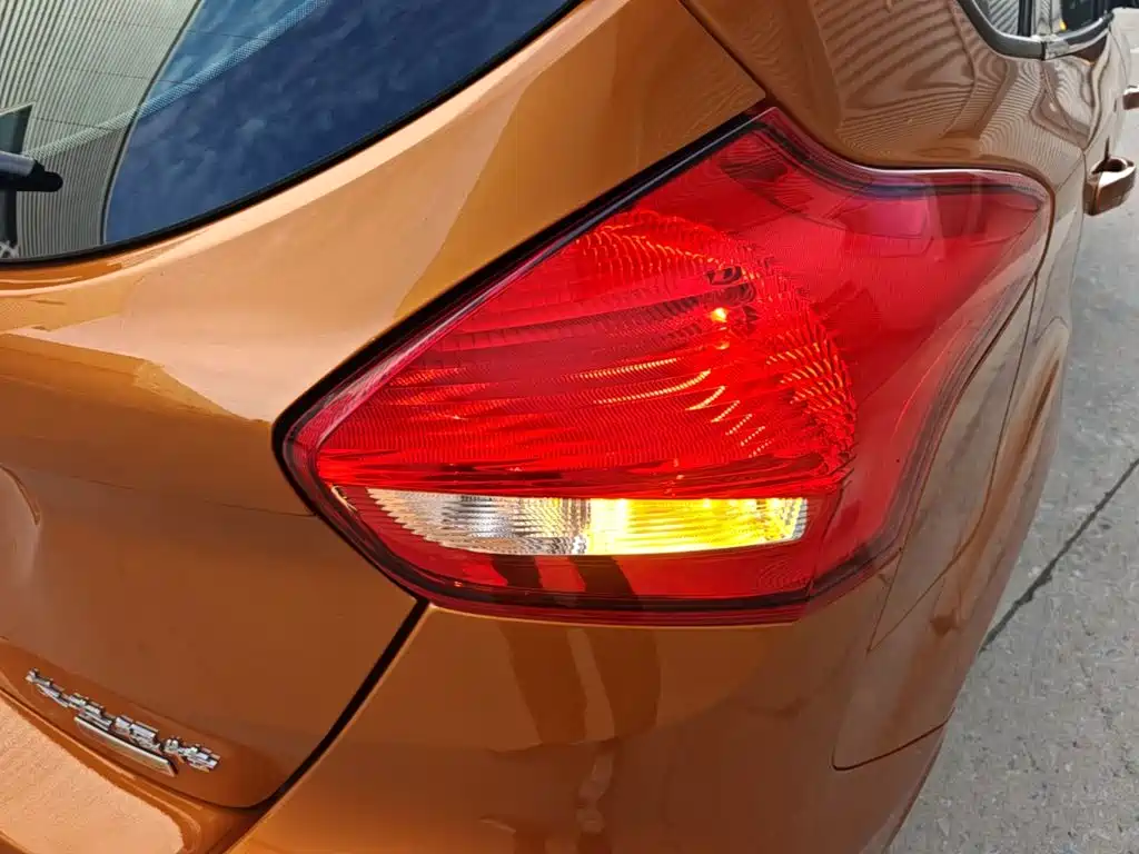 Ford Focus — миниатюра 8