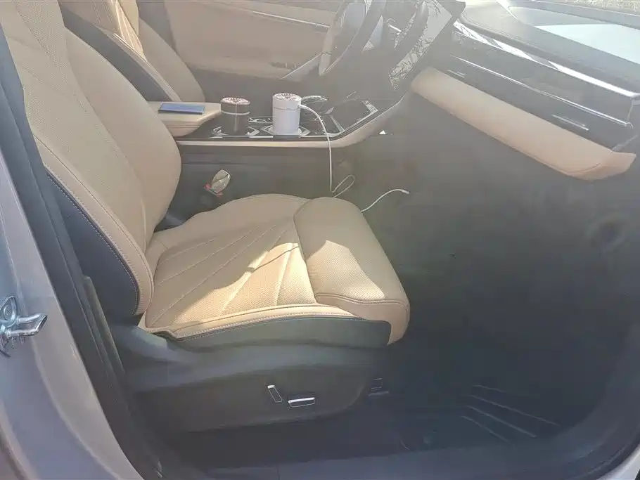 GEELY AUTOMOBILE BOYUE L