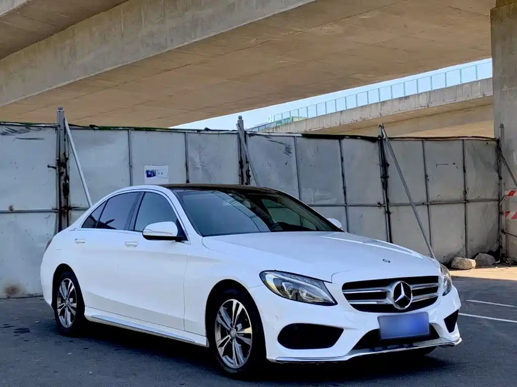 Mercedes-Benz C-Class — миниатюра 4