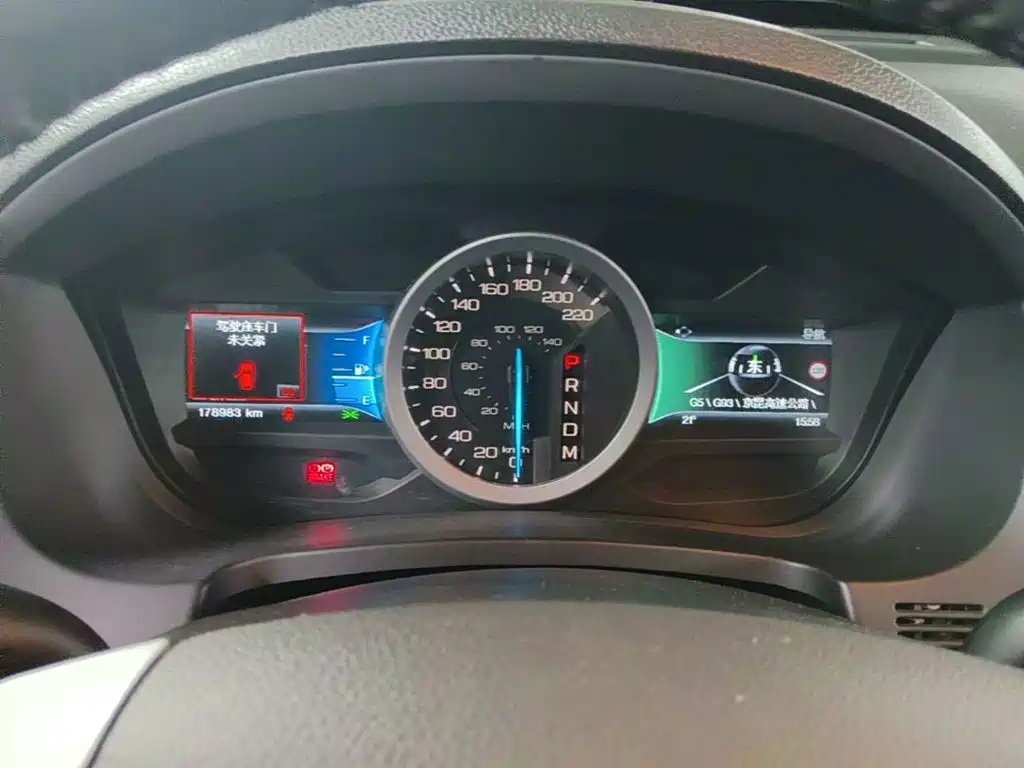 Ford Explorer (Import) — миниатюра 12