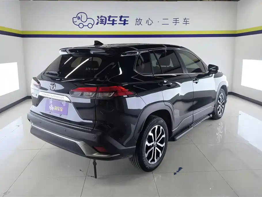 Toyota Frontlander 2022 2.0L CVT Luxury