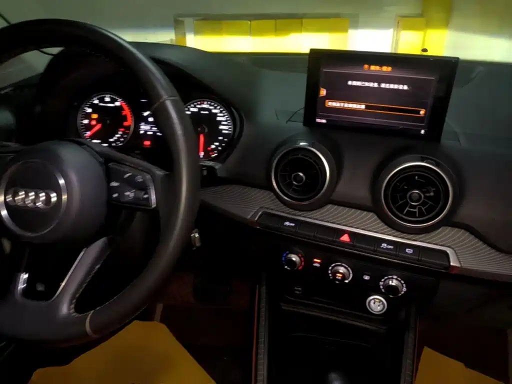 Audi Q2L — миниатюра 10