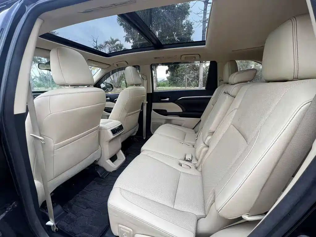 Toyota Highlander — миниатюра 8